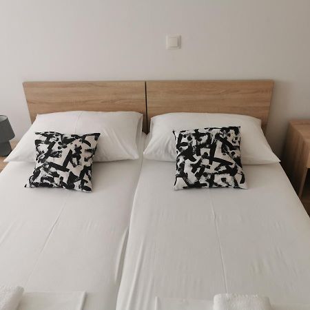 Apartmani Kronjac Milna  Exteriör bild