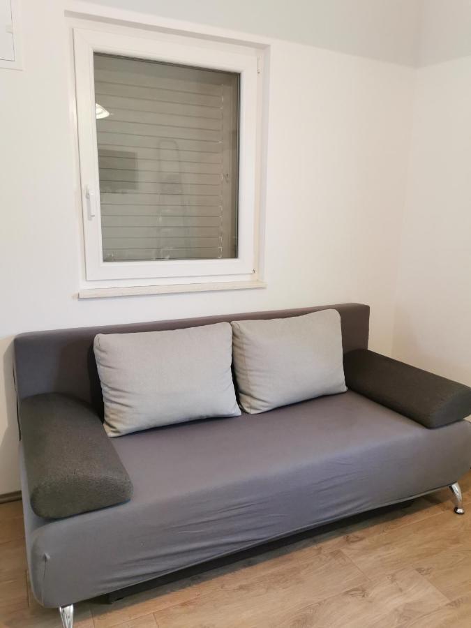 Apartmani Kronjac Milna  Exteriör bild