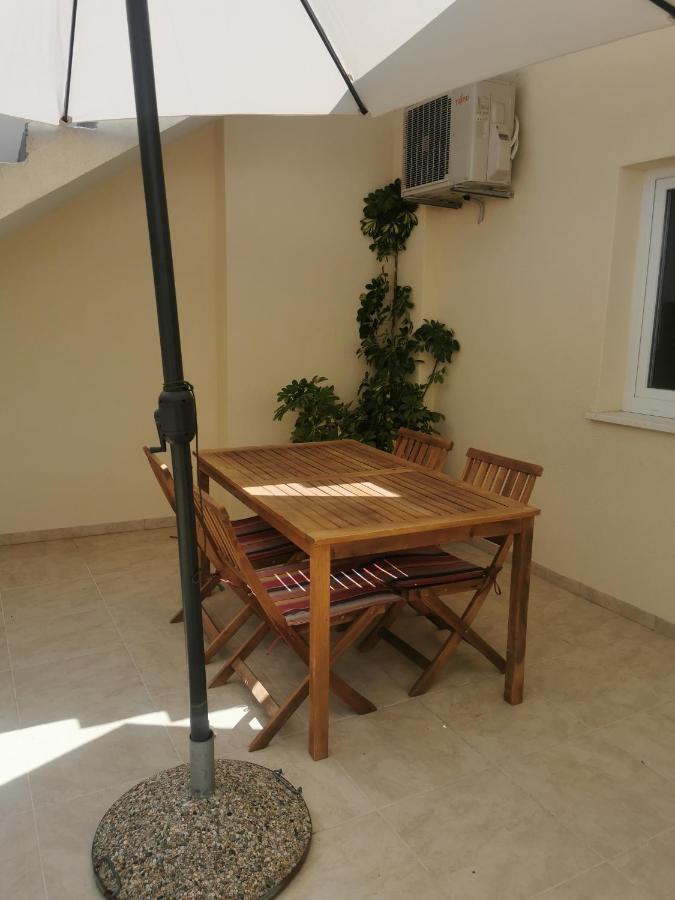 Apartmani Kronjac Milna  Exteriör bild