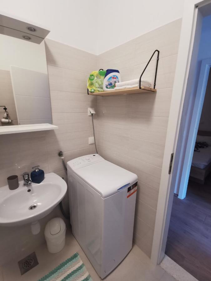 Apartmani Kronjac Milna  Exteriör bild